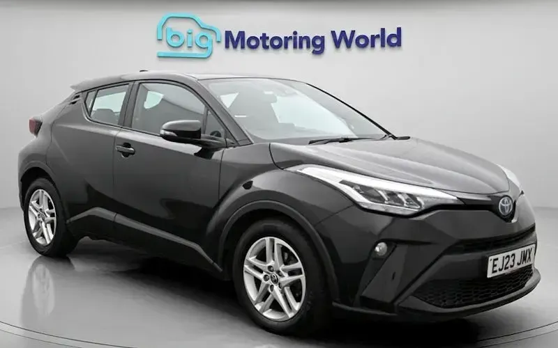 Used Toyota C-HR 122 HP (89 kW) 2023 SUV