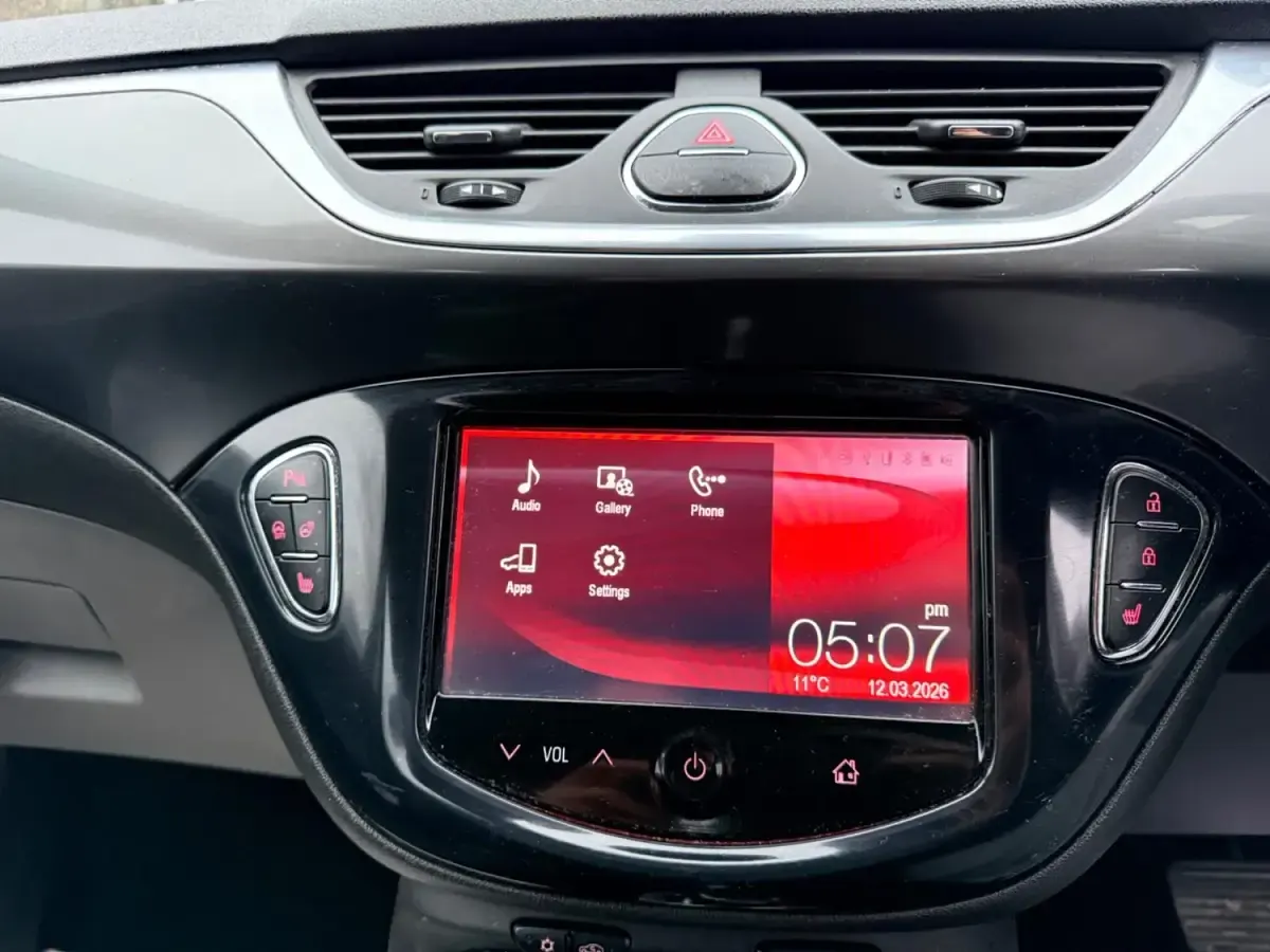 Second-hand Vauxhall Corsa 90 CP (66 kW) 2015 Verde Hatchback