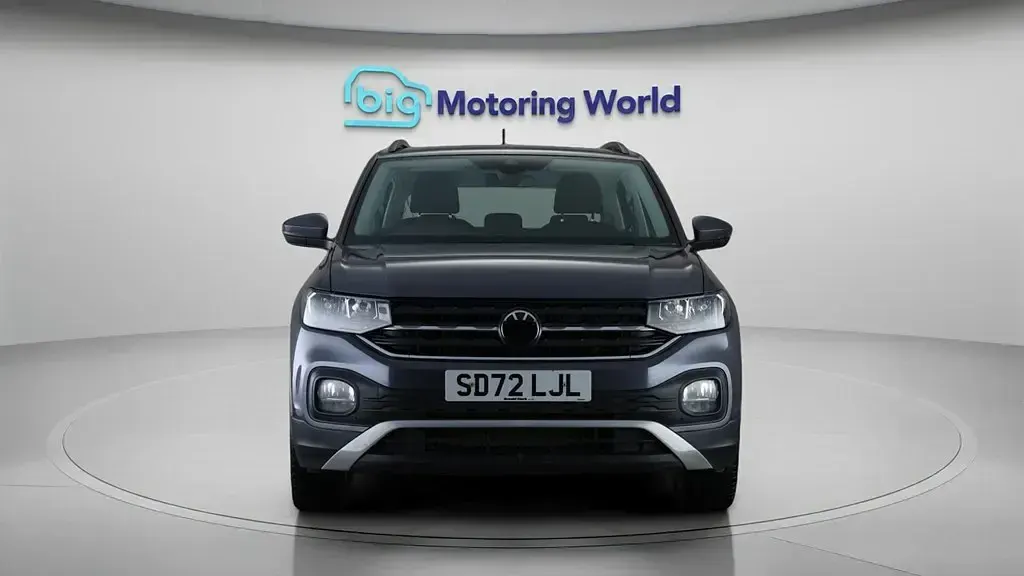 Begagnad VW T-Cross SE 110 HK (80 kW) 2023 Grå SUV