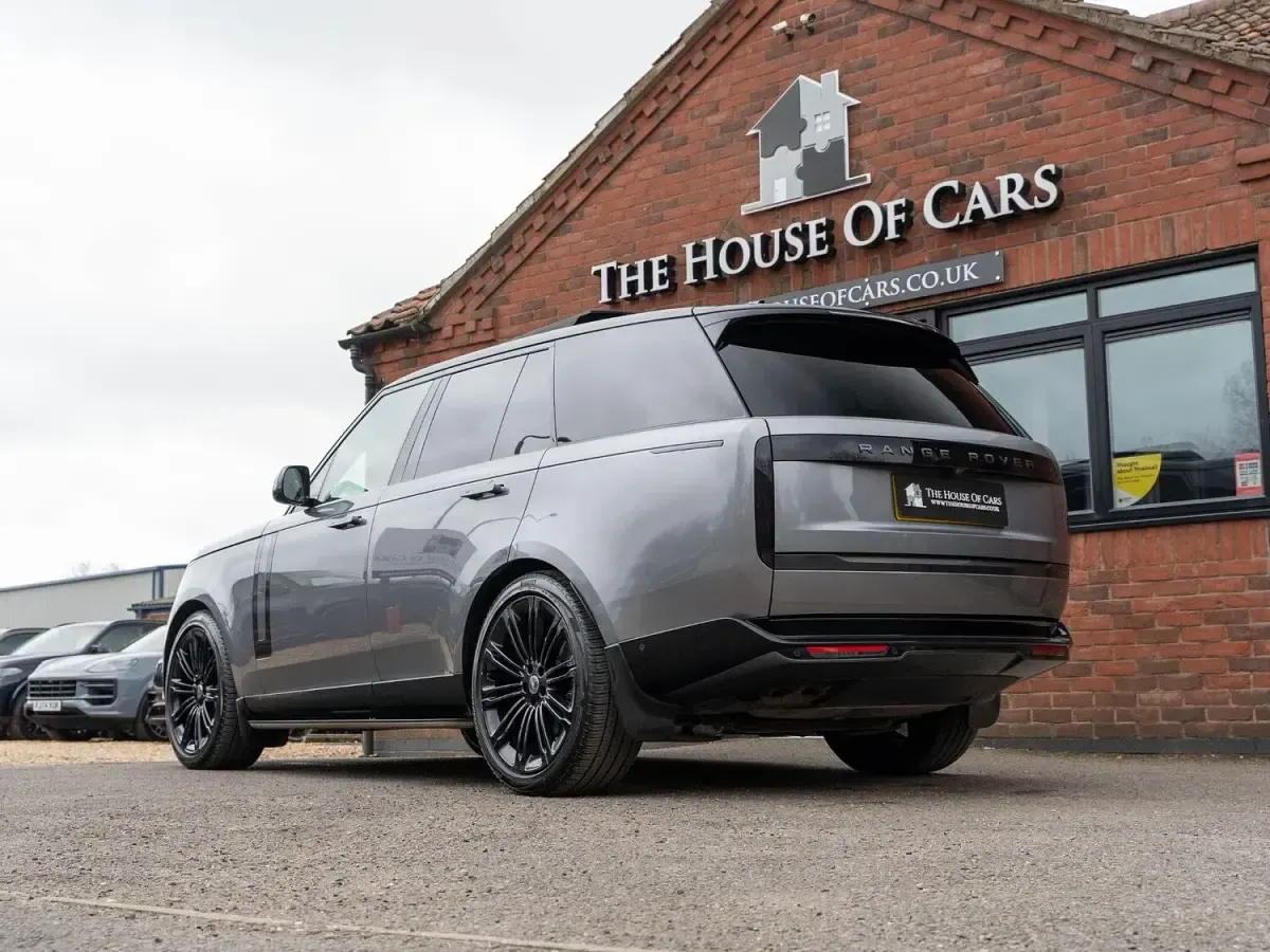 Used Land Rover Range Rover HSE 2025 Grey SUV