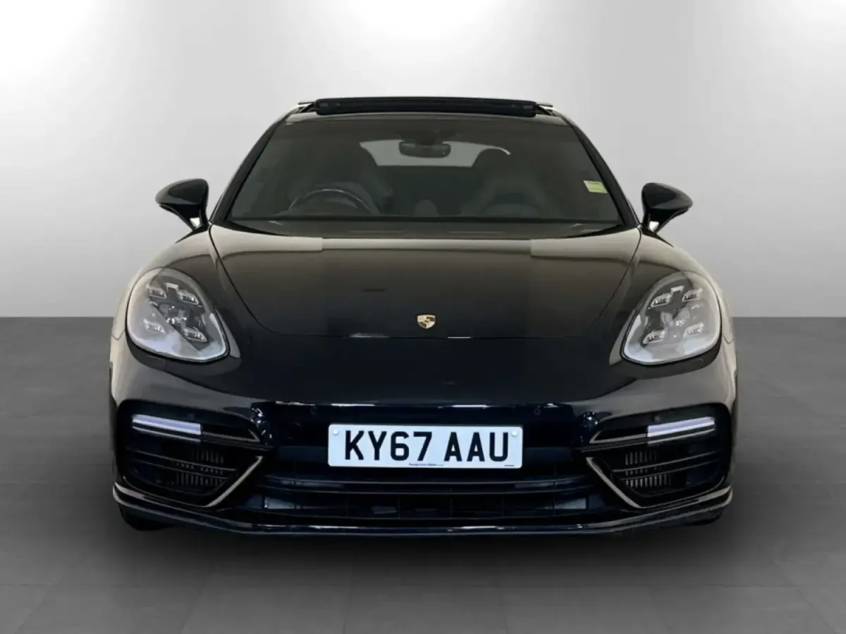 Usado Porsche Panamera 680 HP (500 kW) 2017 Preto Citadino