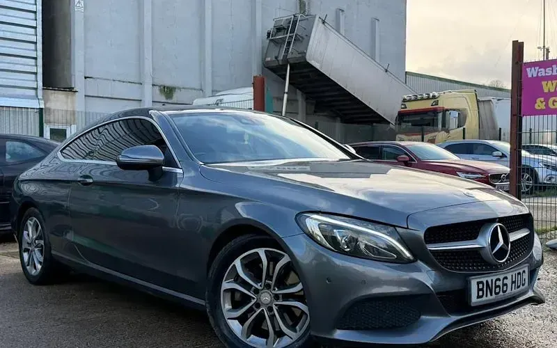 Begagnad Mercedes C250 204 HK (150 kW) 2017 Sportkupé