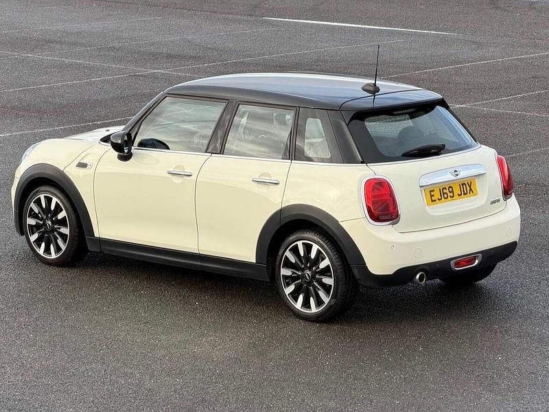 Used Mini Cooper Exclusive 2019 White Hatchback