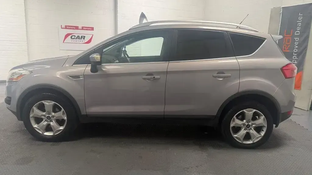 Used Ford Kuga Titanium X 140 HP (102 kW) 2011 Silver SUV