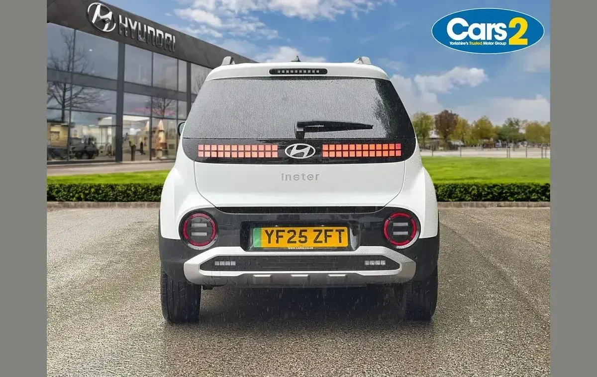Used Hyundai Inster 85 kW (116 HP) 2025 White Hatchback