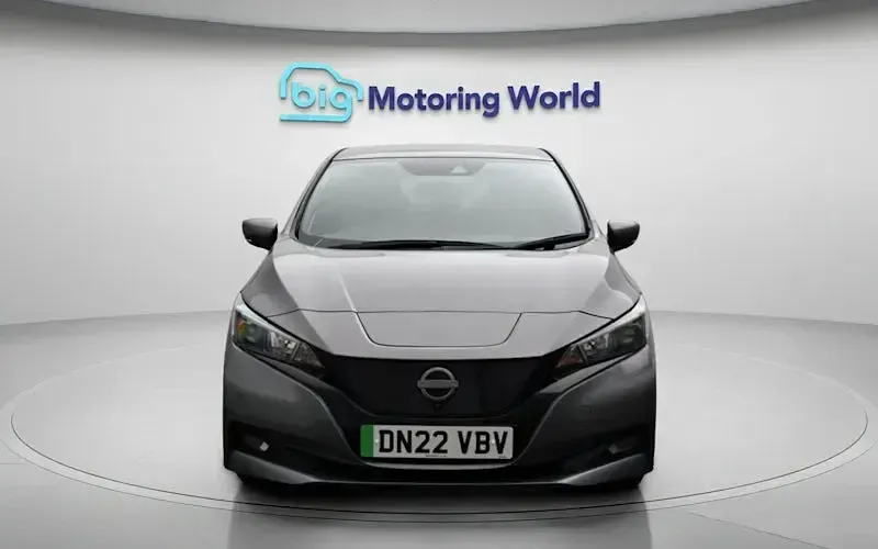 Used Nissan Leaf N-Connecta 110 kW (150 HP) 2025 Hatchback