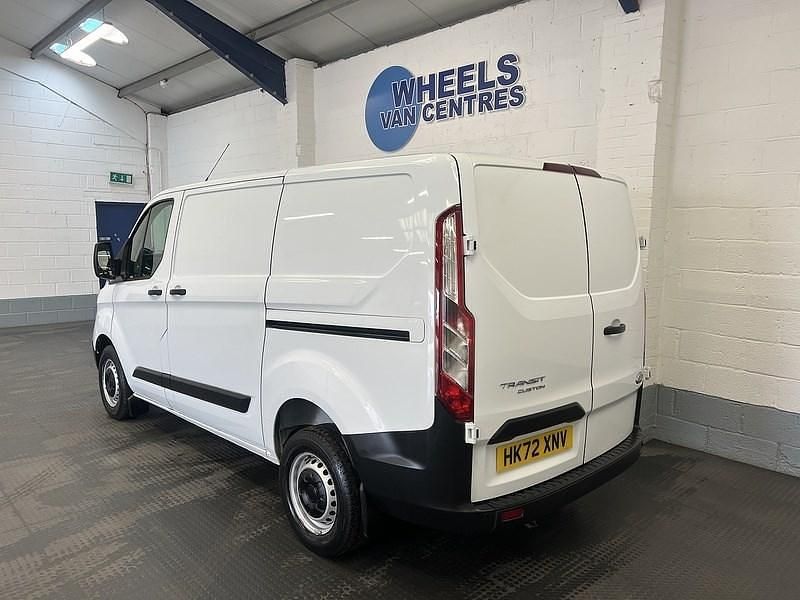 Used Ford Transit Custom S 105 HP (77 kW) 2023 White Van