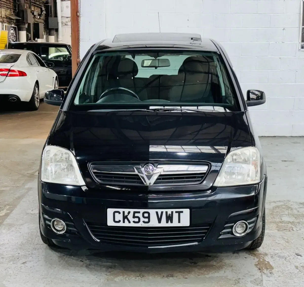 Używany Vauxhall Meriva Design Edition 2010 Czarny Minivan