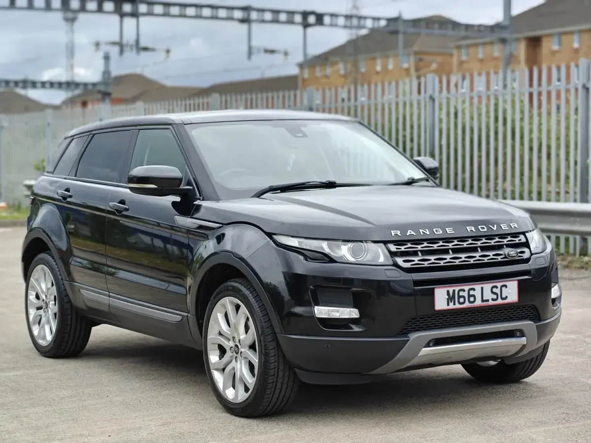 Used Land Rover Range Rover evoque Pure 187 HP (137 kW) 2013 Black SUV