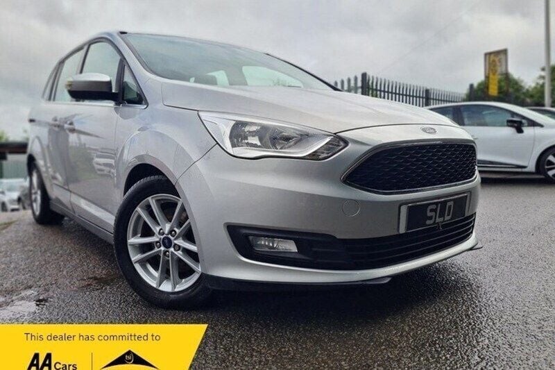 Used Ford Grand C-Max Zetec 120 HP (88 kW) 2017 MPV