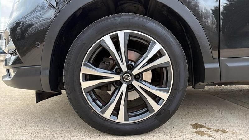 Used Nissan Qashqai N-Connecta 160 HP (117 kW) 2019 Black SUV
