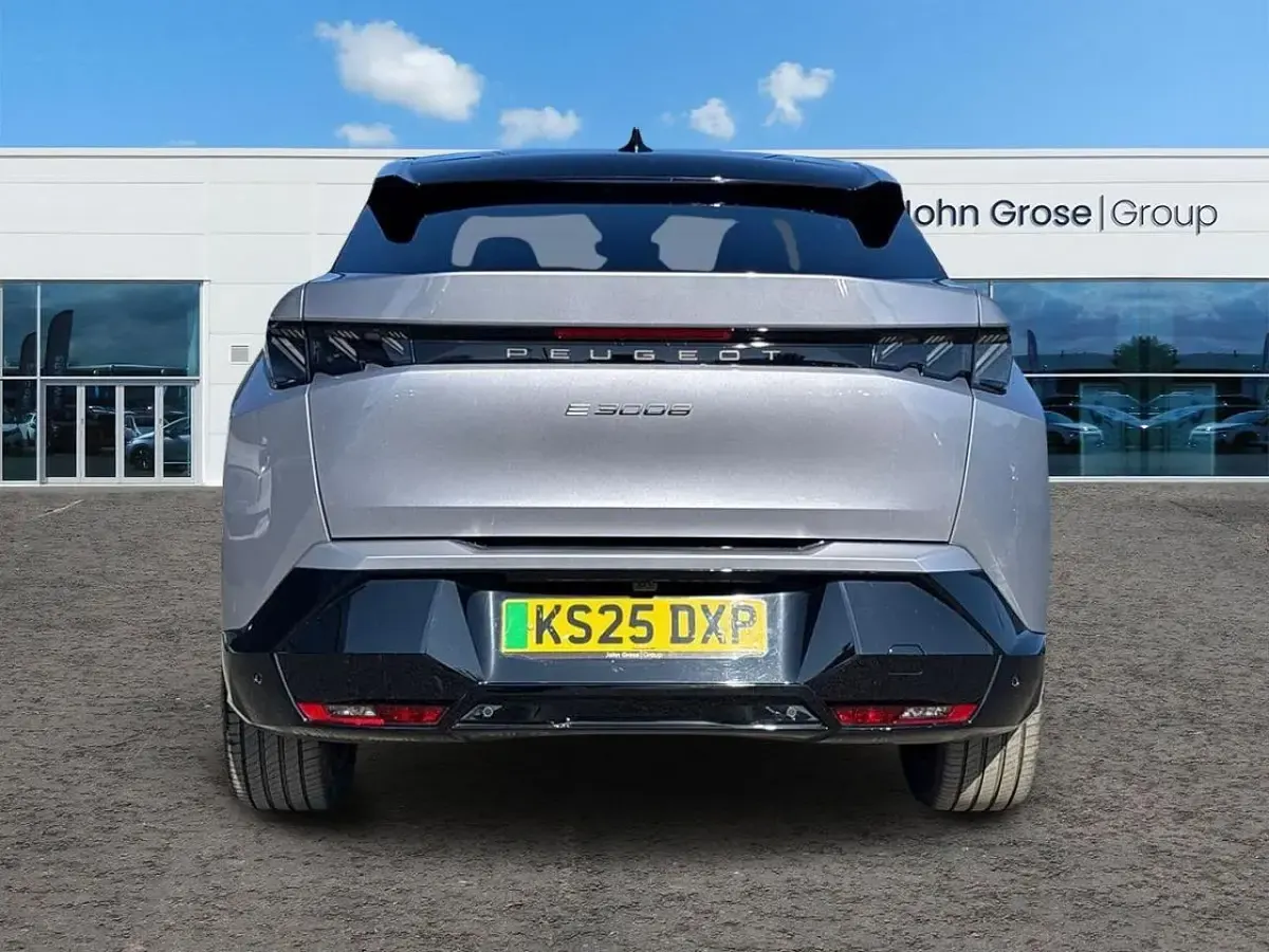 Used Peugeot e-3008 GT 156 kW (213 HP) 2025 Grey SUV