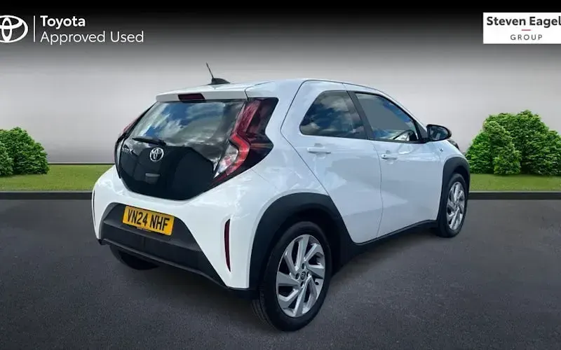 Used Toyota Aygo X PURE 72 HP (52 kW) 2025 SUV