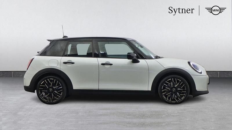 Used Mini Cooper S Hatch 201 HP (147 kW) 2024 White Hatchback