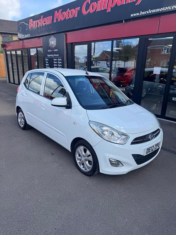 Usado Hyundai i10 Active 85 HP (62 kW) 2012 Branco Citadino