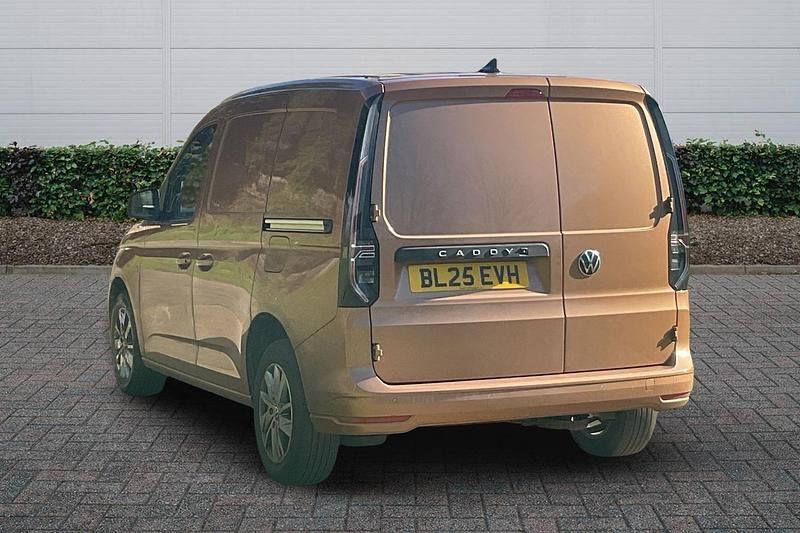 Used VW Caddy Pro 122 HP (89 kW) 2025 Bronze MPV