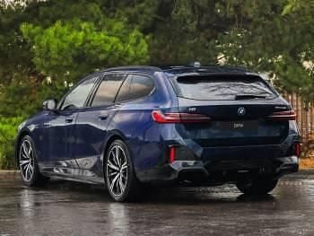 New BMW i5 M Sport 250 kW (340 HP) 2025 Blue Estate