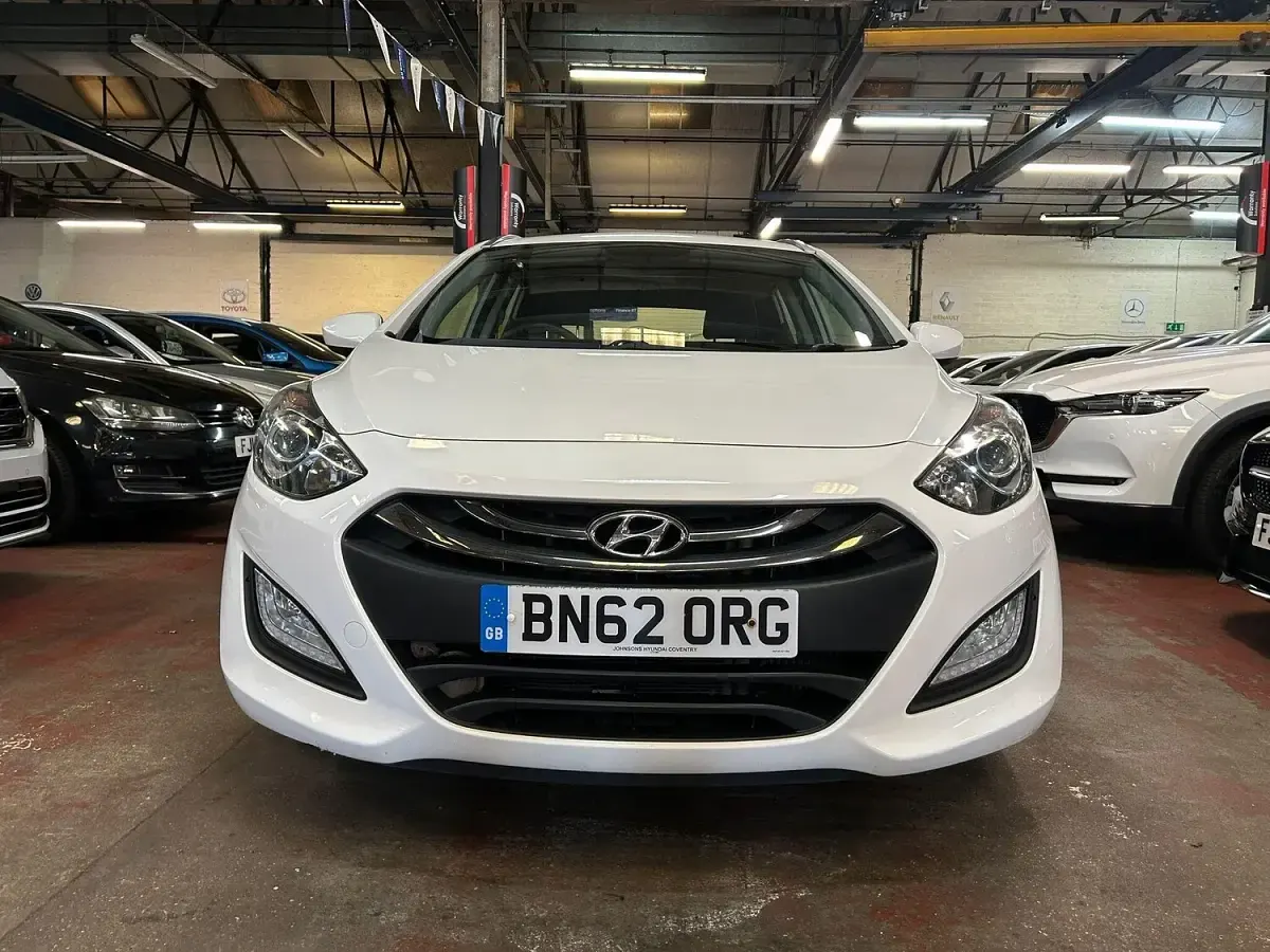 Used Hyundai i30 Active 2012 White Estate
