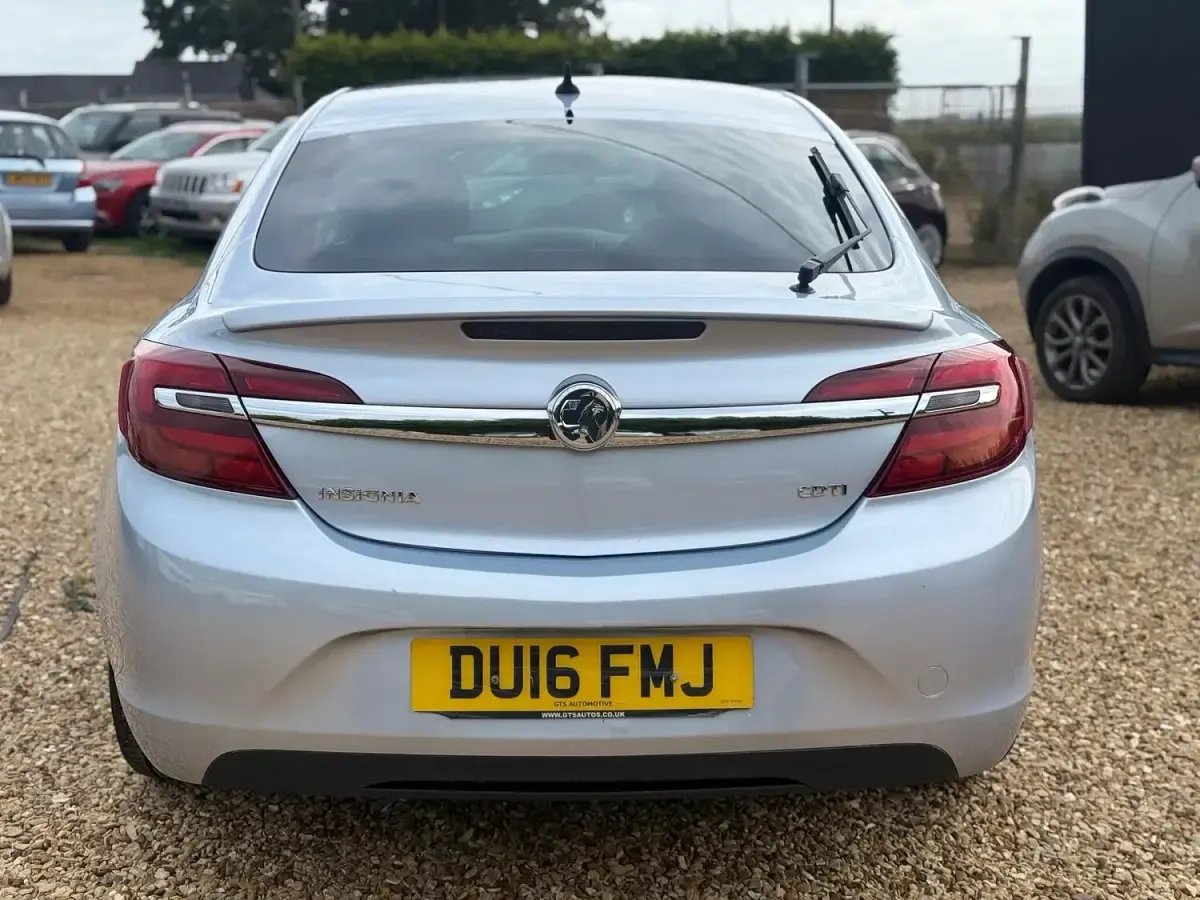 Used Vauxhall Insignia SRi 2016 Silver Hatchback