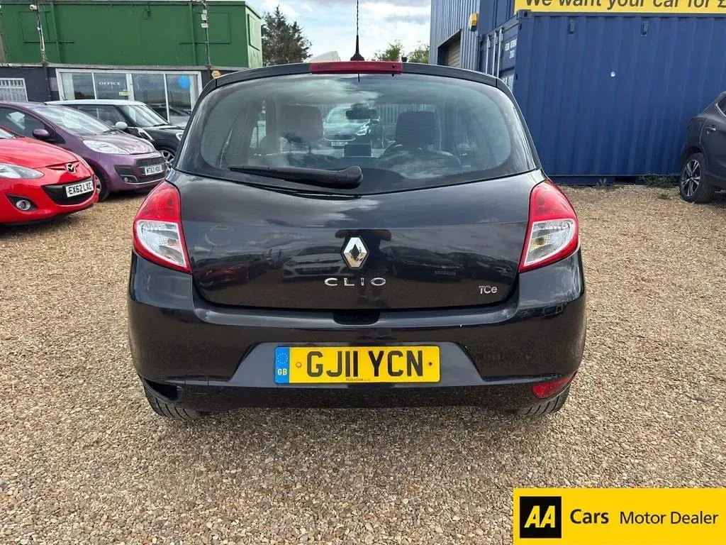 Used Renault Clio Dynamique 98 HP (72 kW) 2011 Black Hatchback