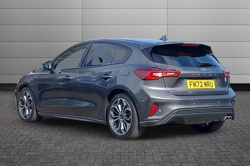 Used Ford Focus ST-Line 120 HP (88 kW) 2023 Magnetic Hatchback