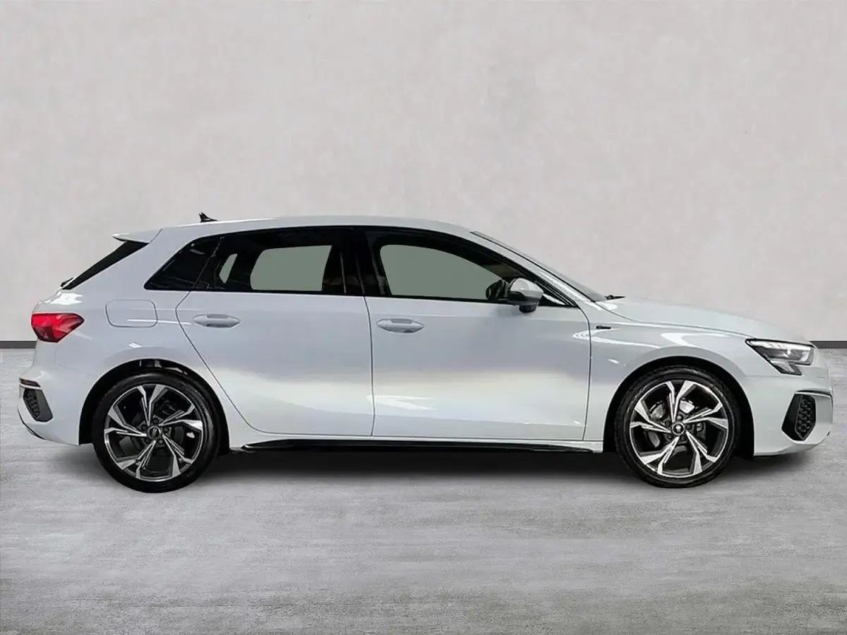 Used Audi A3 S-Line 110 HP (80 kW) 2023 White Sedan