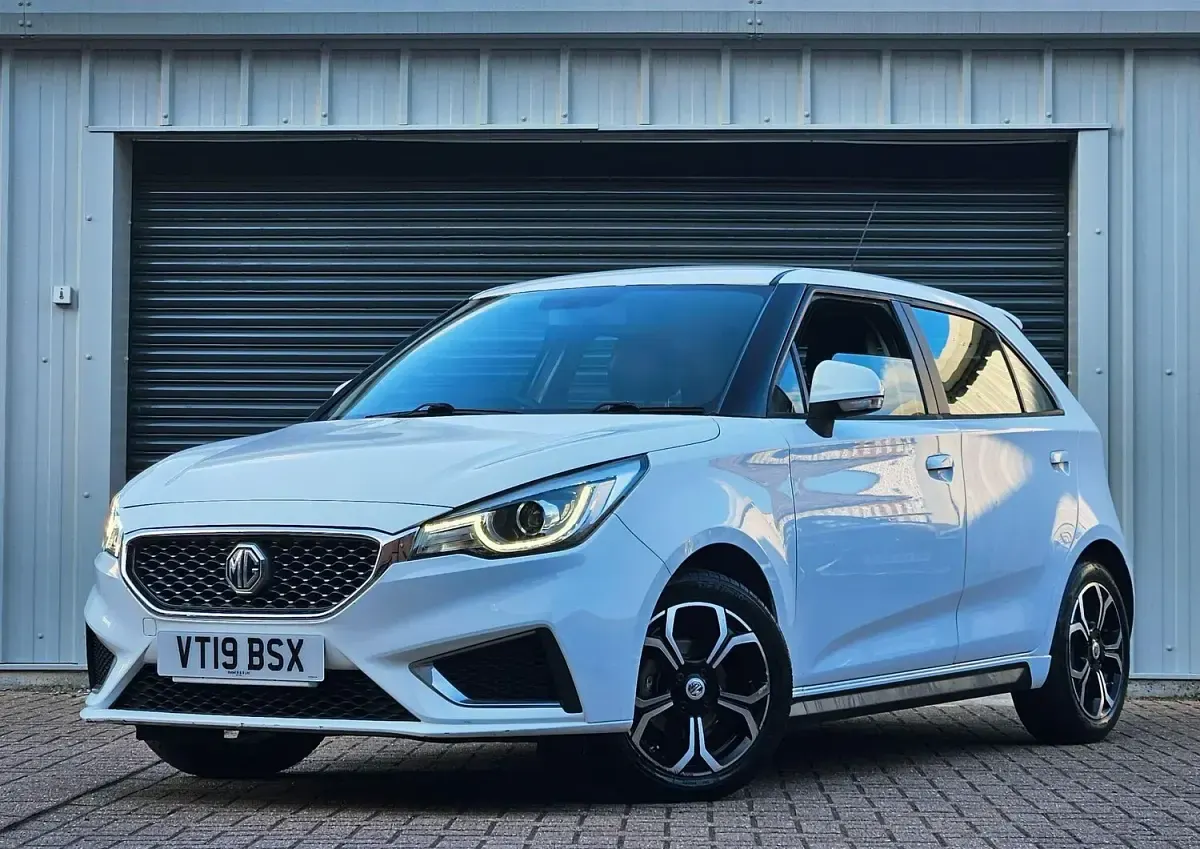 Used MG MG3 Exclusive 106 HP (77 kW) 2019 White Hatchback