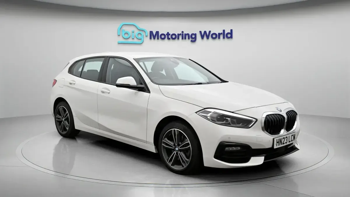 Used BMW 118 Sport Line 136 HP (100 kW) 2023 Hatchback