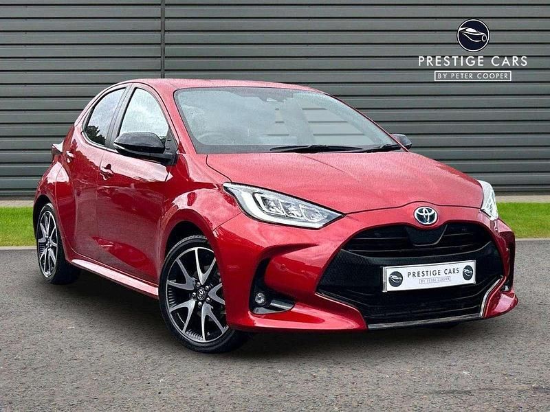 Red Used 2022 Toyota Yaris Hybrid Hatchback | £16,491 (Fair price) - Image 1/4