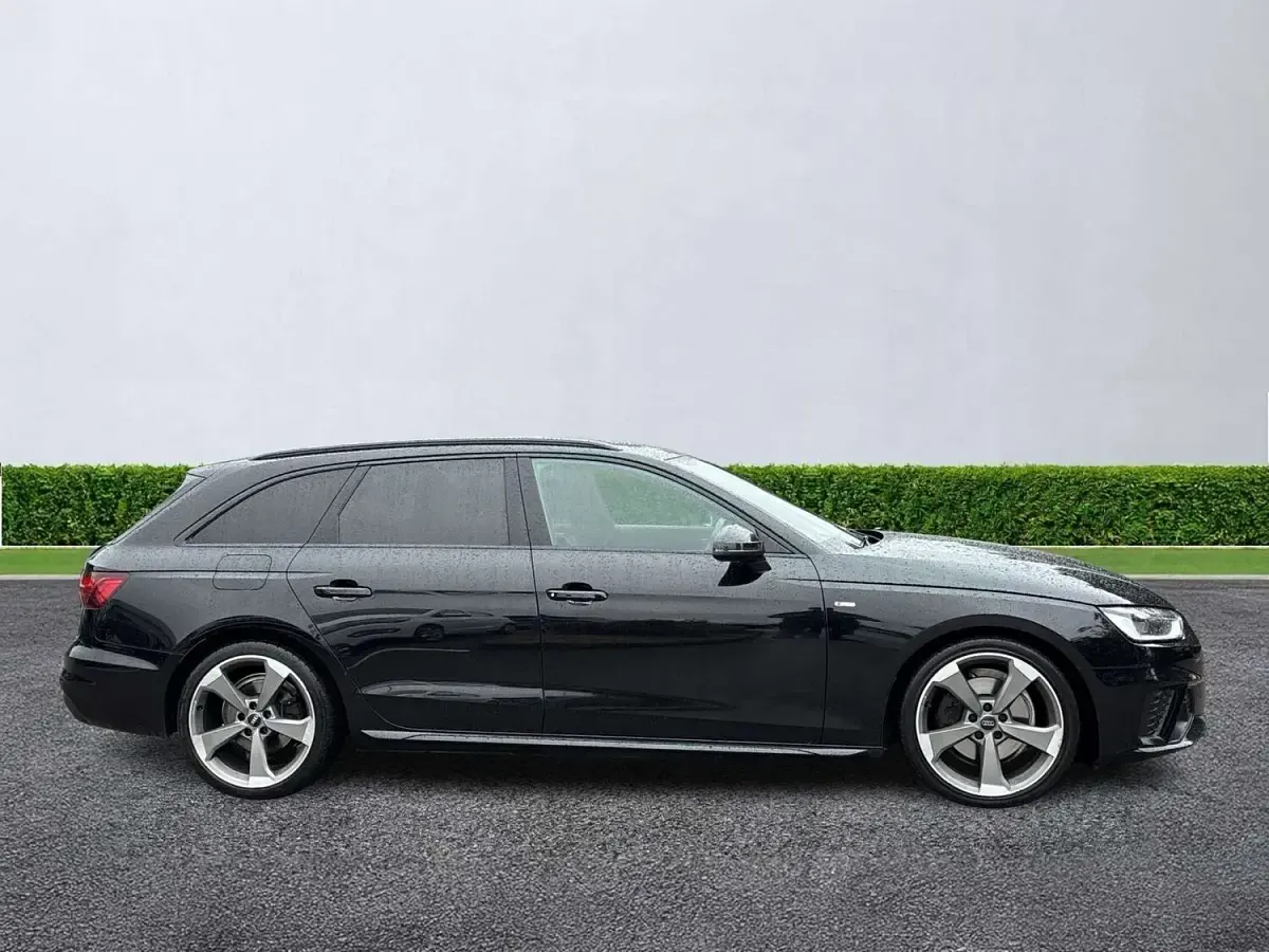 Used Audi A4 Black Edition 163 HP (119 kW) 2020 Black Estate