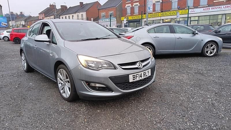 Used Vauxhall Astra SRi 2014 Silver Hatchback