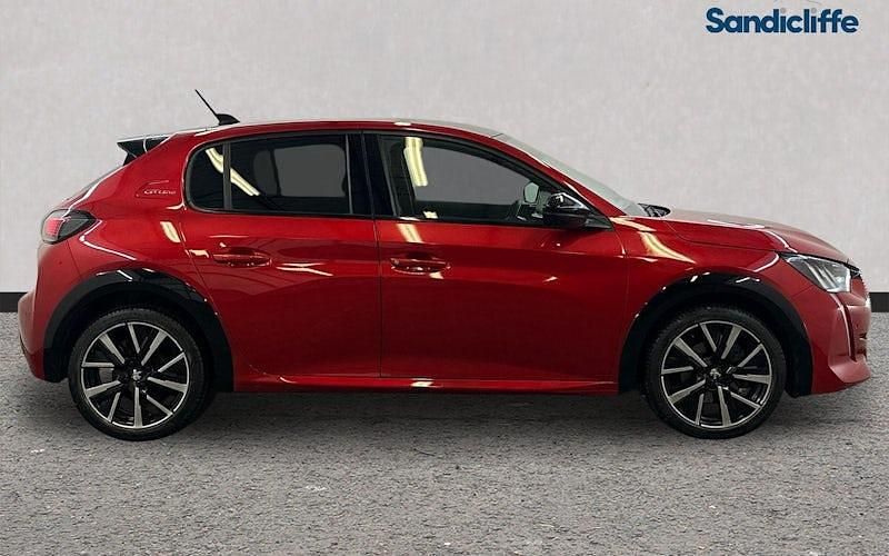 Used Peugeot 208 GT-line 102 HP (75 kW) 2020 Red Hatchback