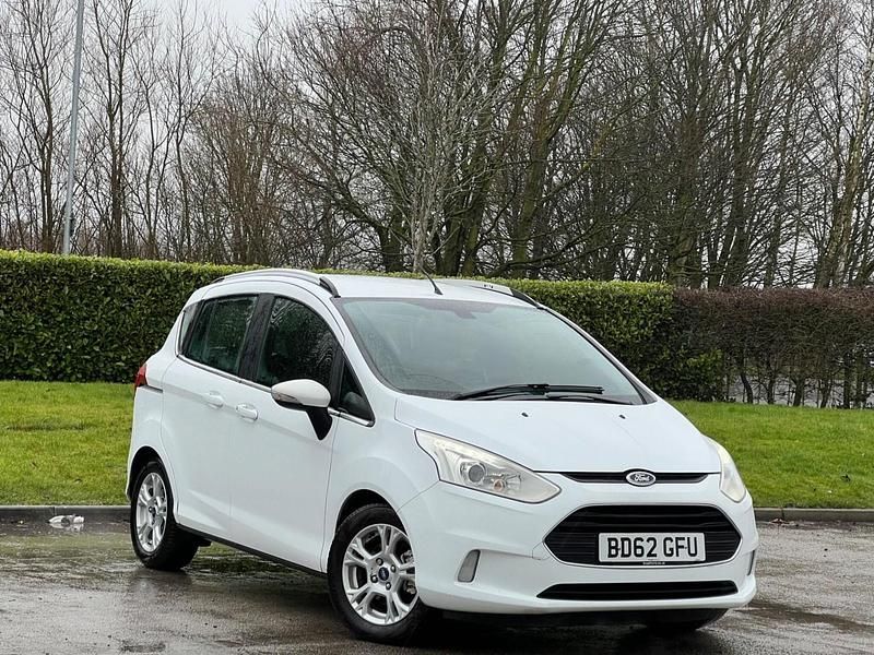 Used Ford B-MAX Zetec 2012 White MPV