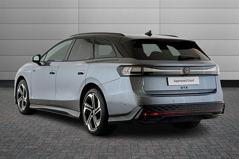 Used VW ID.7 GTX 250 kW (340 HP) 2025 Stone washed blue with black roof Hatchback