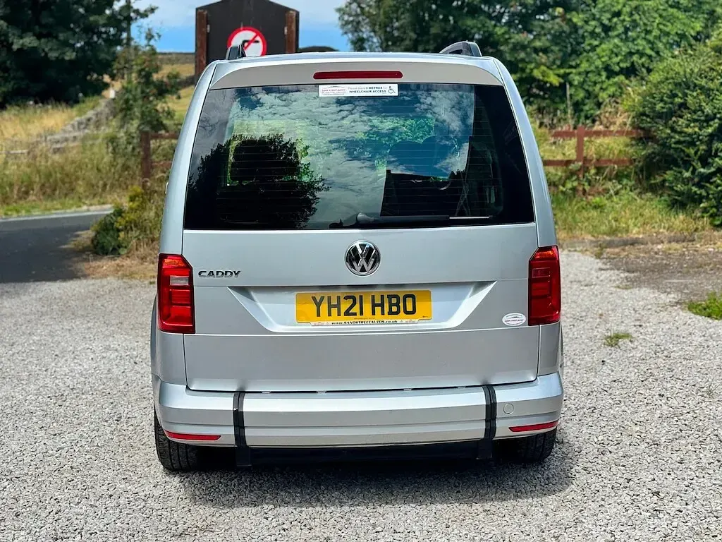 Used VW Caddy Life 100 HP (73 kW) 2021 Silver MPV