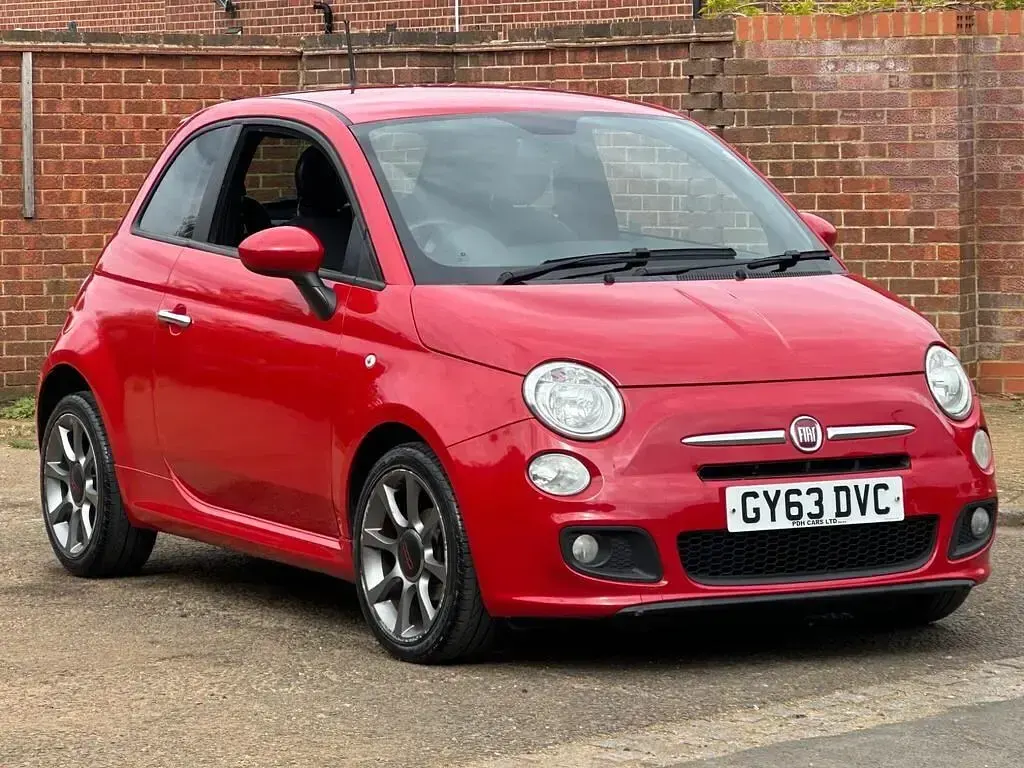 Usado Fiat 500 S 69 HP (50 kW) 2013 Vermelho Citadino