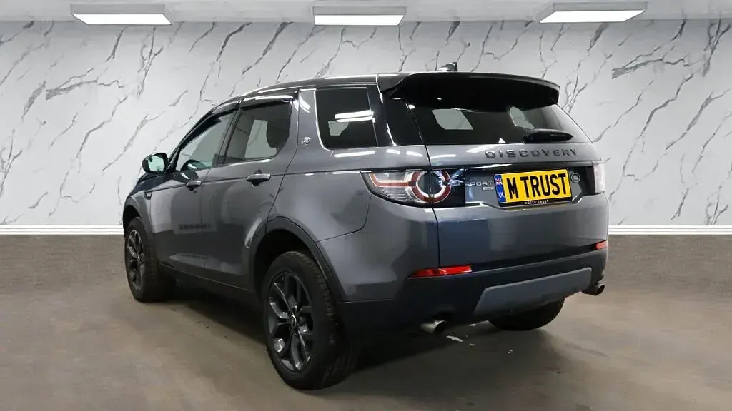 Used Land Rover Discovery Sport Landmark 180 HP (132 kW) 2018 Grey SUV