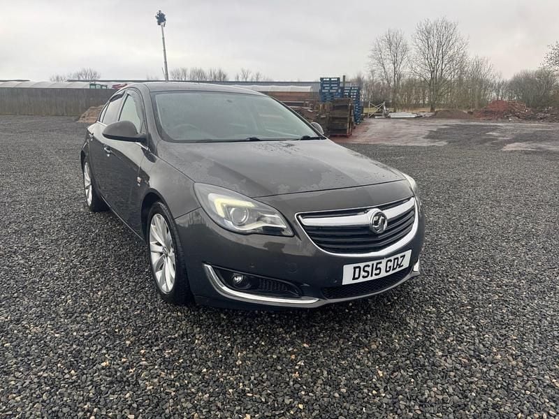 Used Vauxhall Insignia SRi 140 HP (102 kW) 2015 Grey Hatchback