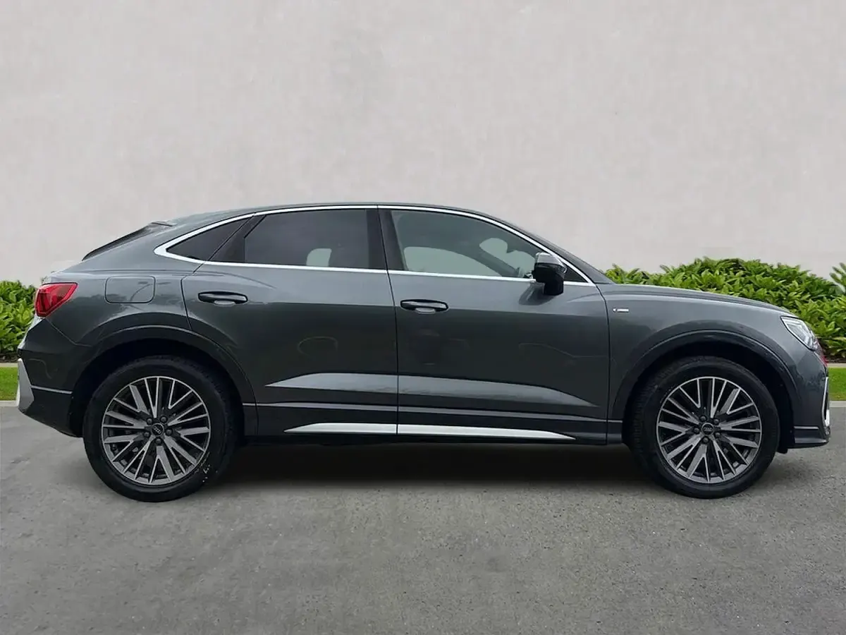 Used Audi Q3 S-Line 147 HP (108 kW) 2022 Grey SUV