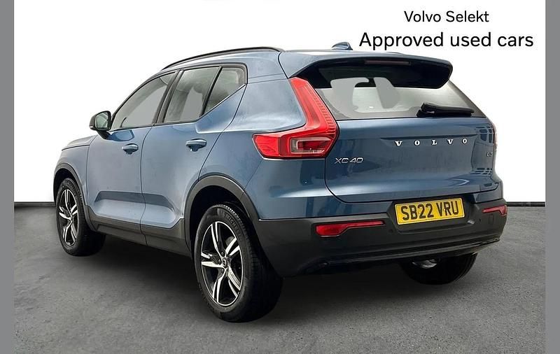 Used Volvo XC40 Plus 161 HP (118 kW) 2022 Blue SUV