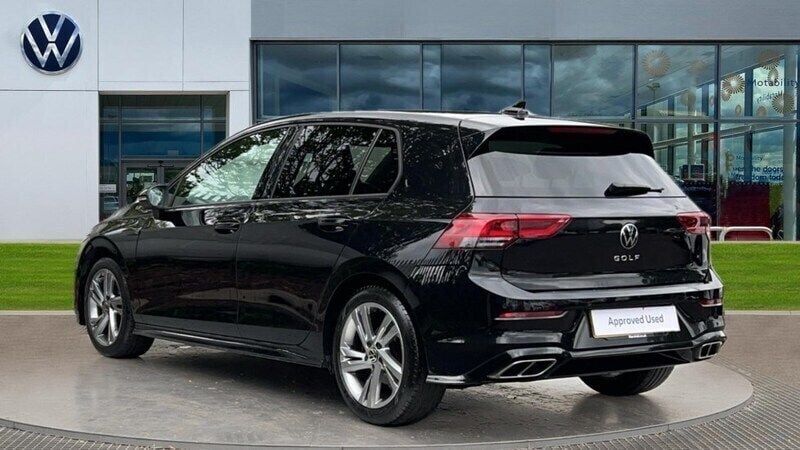 Used VW Golf VII R-line 150 HP (110 kW) 2020 Deep black pearlescent  Hatchback