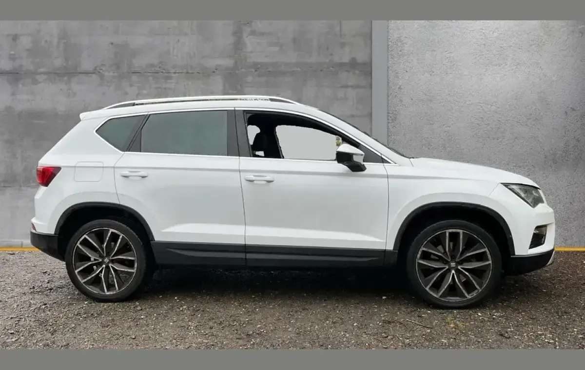 Usado Seat Ateca 4Drive 150 HP (110 kW) 2018 Branco SUV