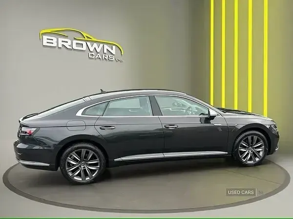 Usado VW Arteon Elegance 218 HP (160 kW) 2021 Cinzento Citadino