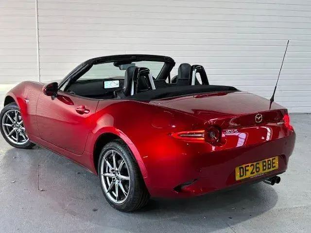 New Mazda MX5 Exclusive-Line 132 HP (97 kW) 2026 Red Cabriolet