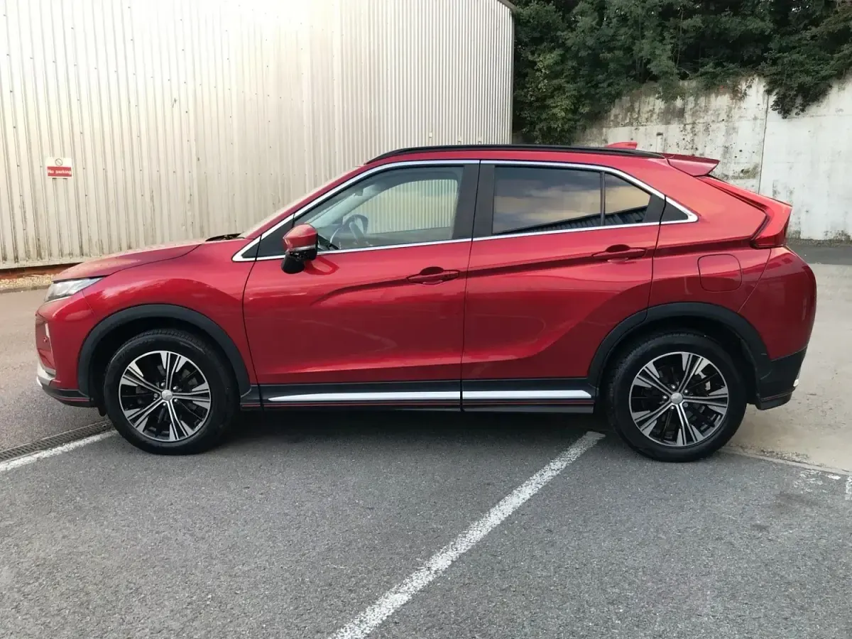 Usado Mitsubishi Eclipse Edition 2018 Vermelho Citadino