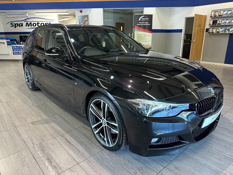 Black Used 2019 BMW 320 M Sport Estate | £18,490 (Fair price) - Image 1/4