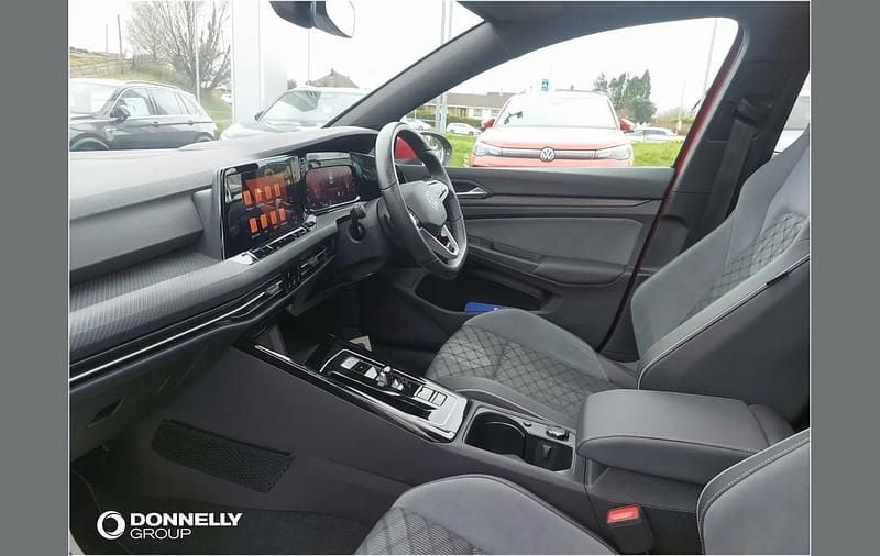 Used VW Golf VIII R-line 147 HP (108 kW) 2024 Red Hatchback