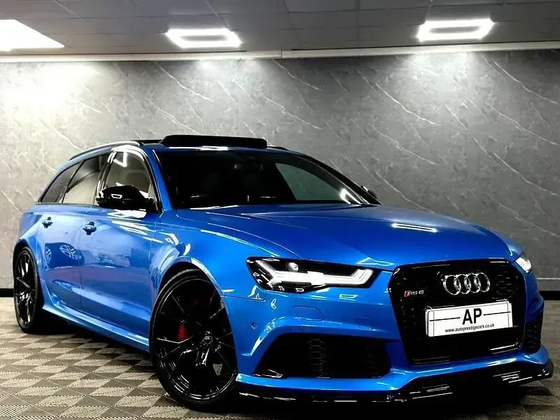 Usado Audi RS6 Performance 700 HP (514 kW) 2017 Azul Carrinha