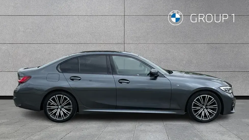 Usado BMW 318 M Sport 156 CV (114 kW) 2022 Gris Berlina