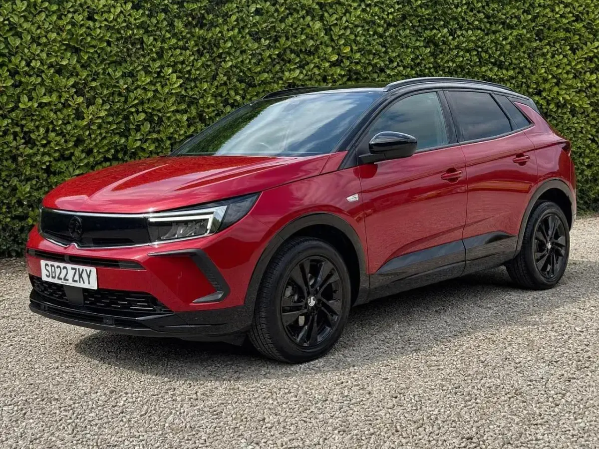 Used Vauxhall Grandland X GS Line 128 HP (94 kW) 2022 Red SUV